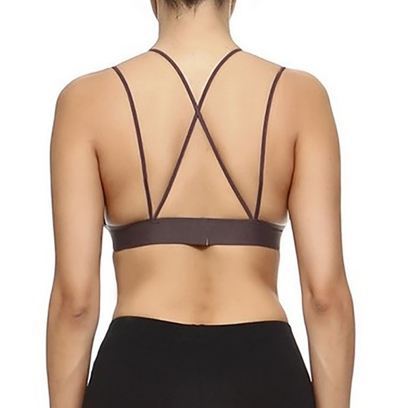 Deep V neck seamless silky bra - Picture 2 of 2